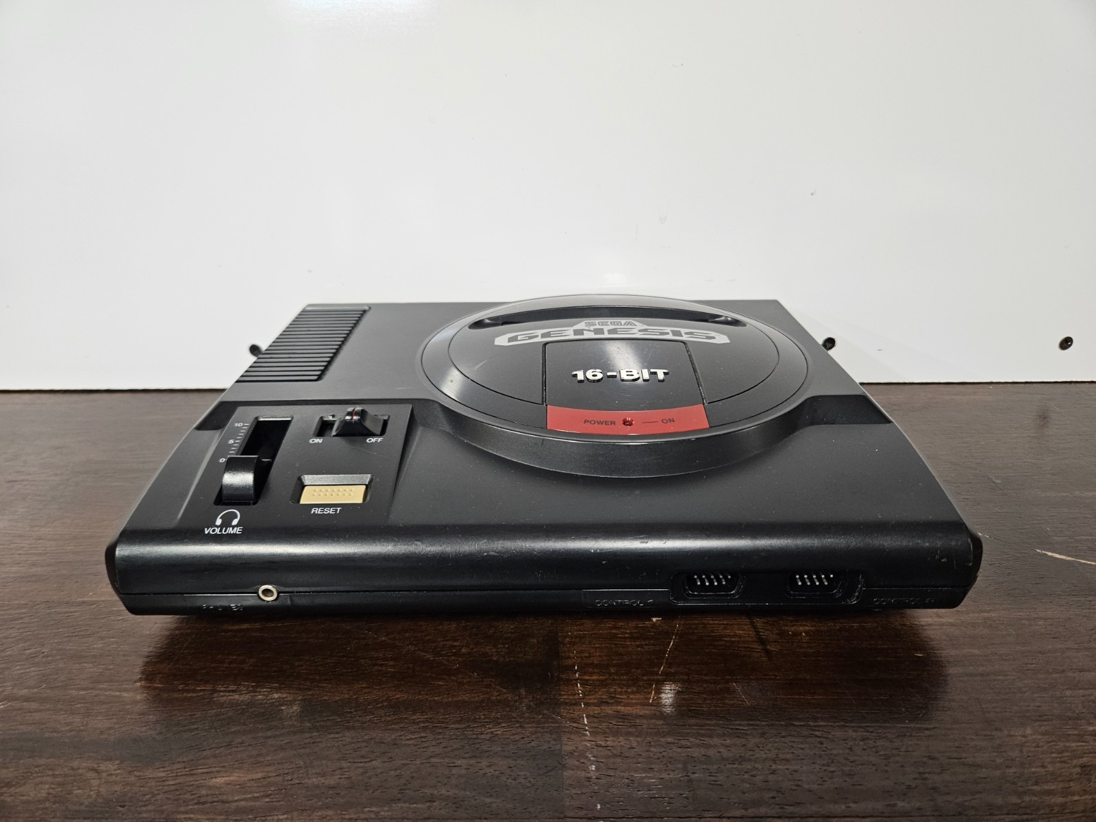 Sega Genesis Model 1 1601 Console Bundle