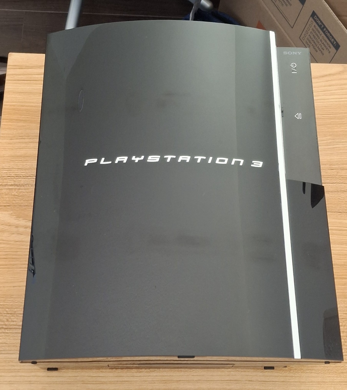 Sony PlayStation 3 PS3 Fat CECHG01 40GB Console w/ Travel Case (Console Only)