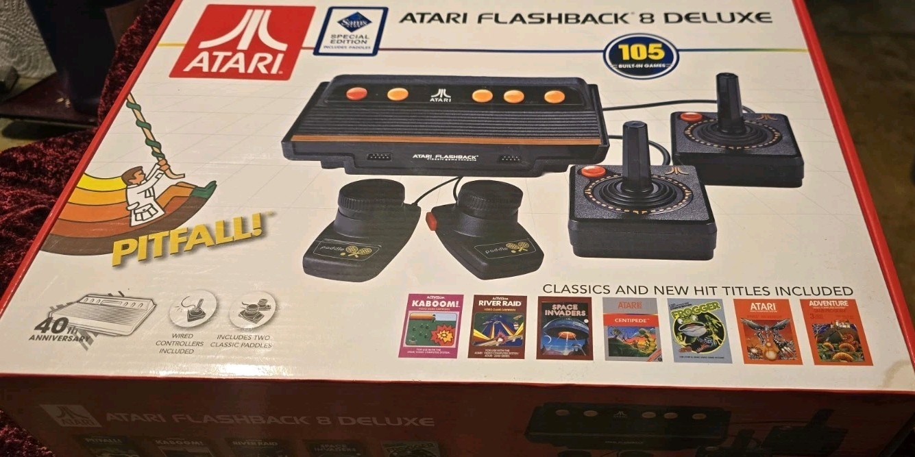 Atari Flashback 8 Deluxe with Wired Paddles & Wired Controllers AR3220X in Box