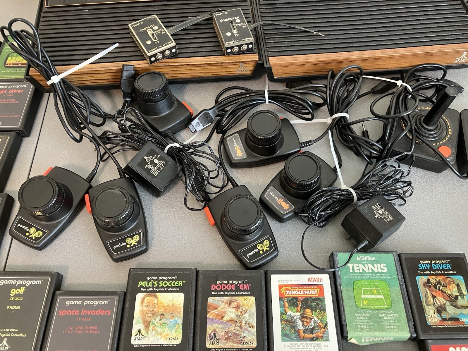 2 Atari 2600 & Sixer Console Lot, 4 Joysticks, 6 Paddles, 26 Games, Manuals READ