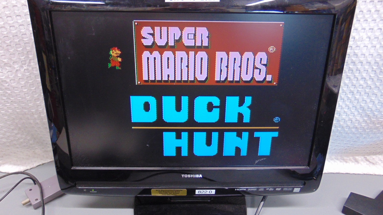 Nintendo NES-001 Console Bundle W/ Super Mario, Top Gun, Roger Rabbit, 720deg