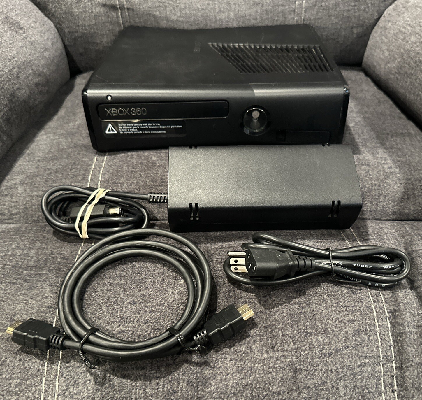 Official Microsoft Xbox 360 S Slim Trinity 10.83A 250GB Console w Wires! ~ LQQK