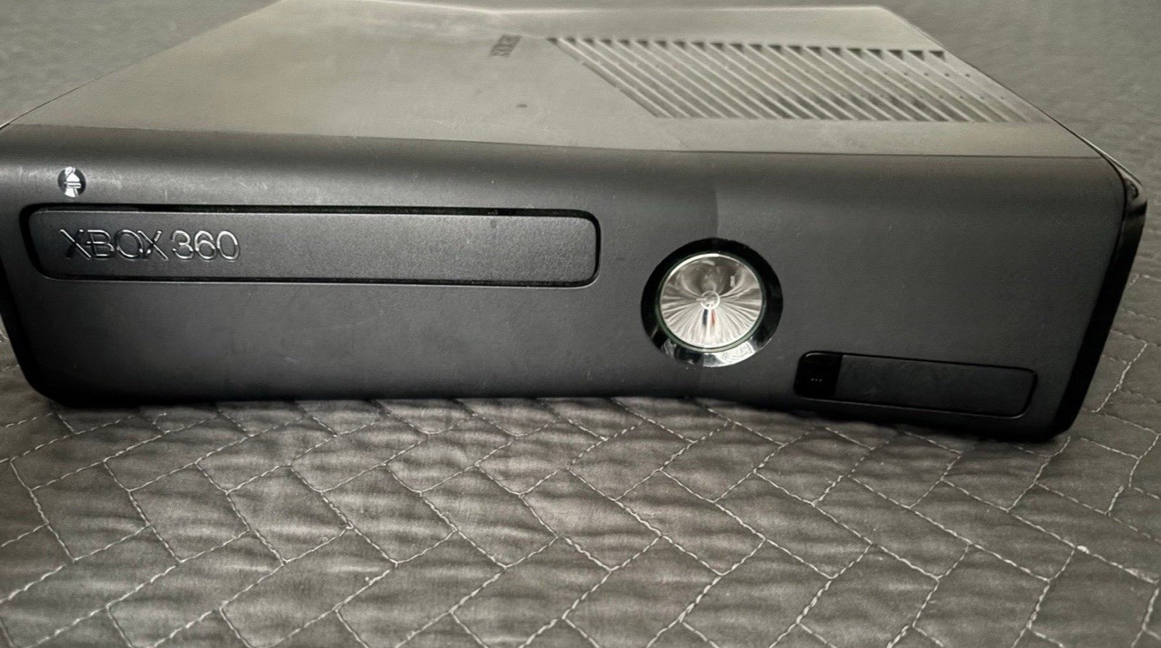 Microsoft Xbox 360 Black Console MW3 Wireless Controller HDMI