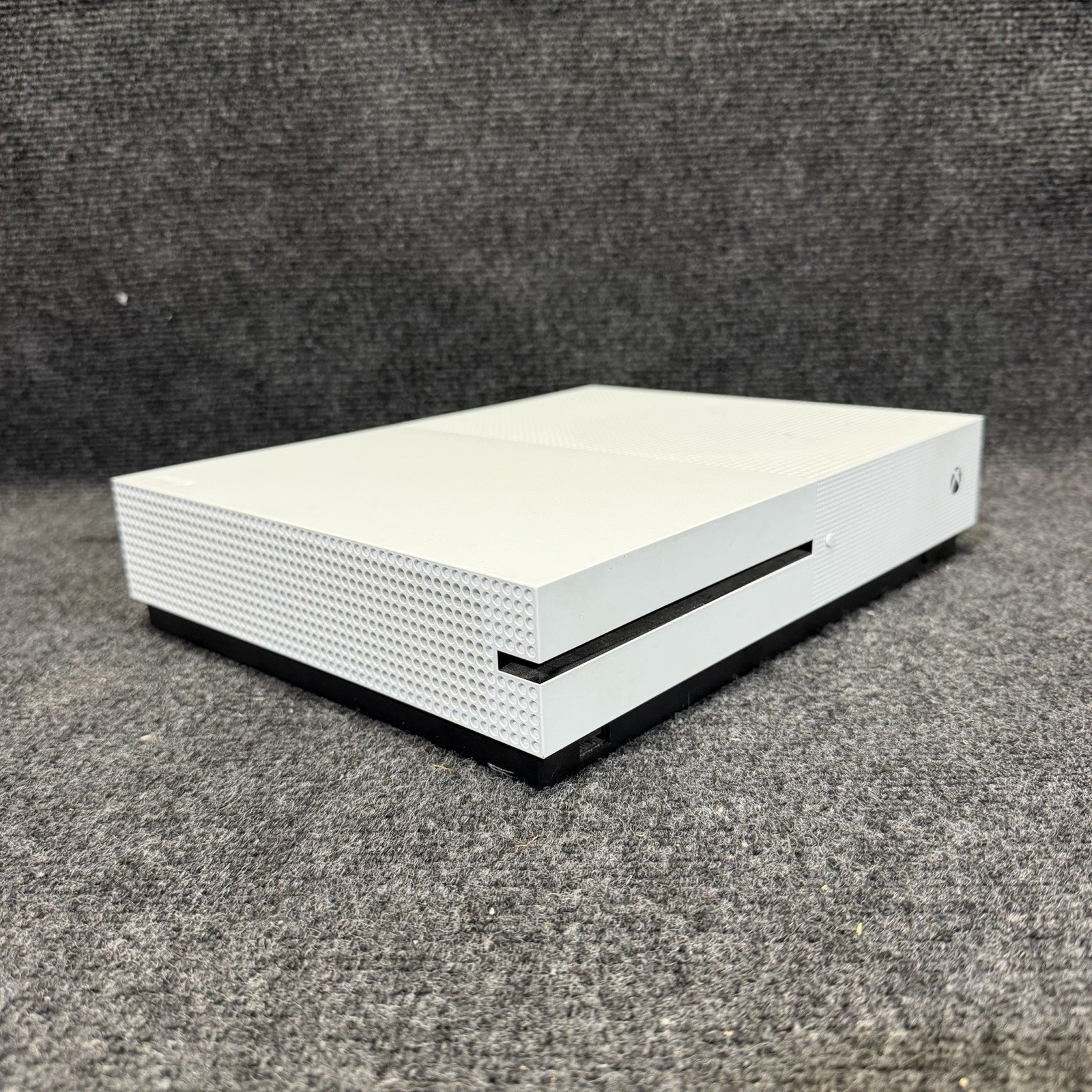 Microsoft Xbox One S Model 1681 White 1TB Video Game Console Only Loose HDMI Out