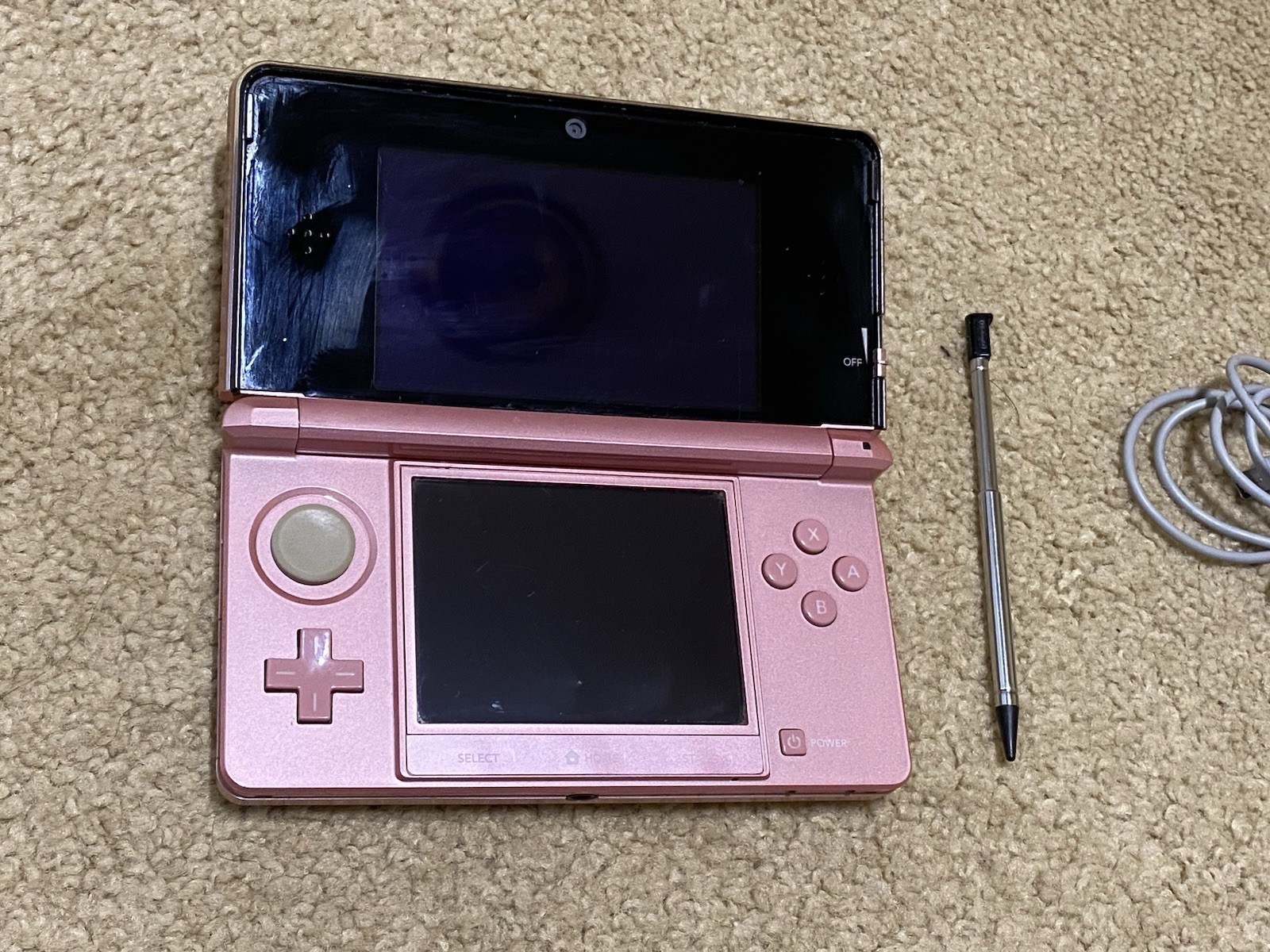 Nintendo 3DS Handheld Video Game Console Pink CTR-001 USA VERSION with Charger