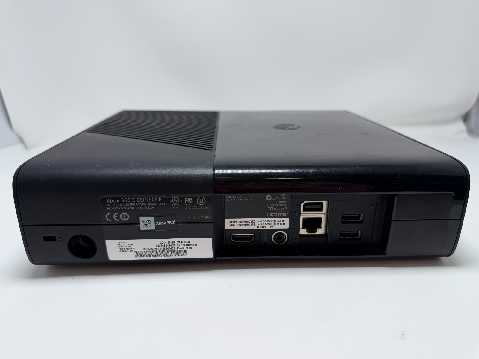 Xbox 360e Game Console Black Not Working For Parts Only No hard-drive NO POWER