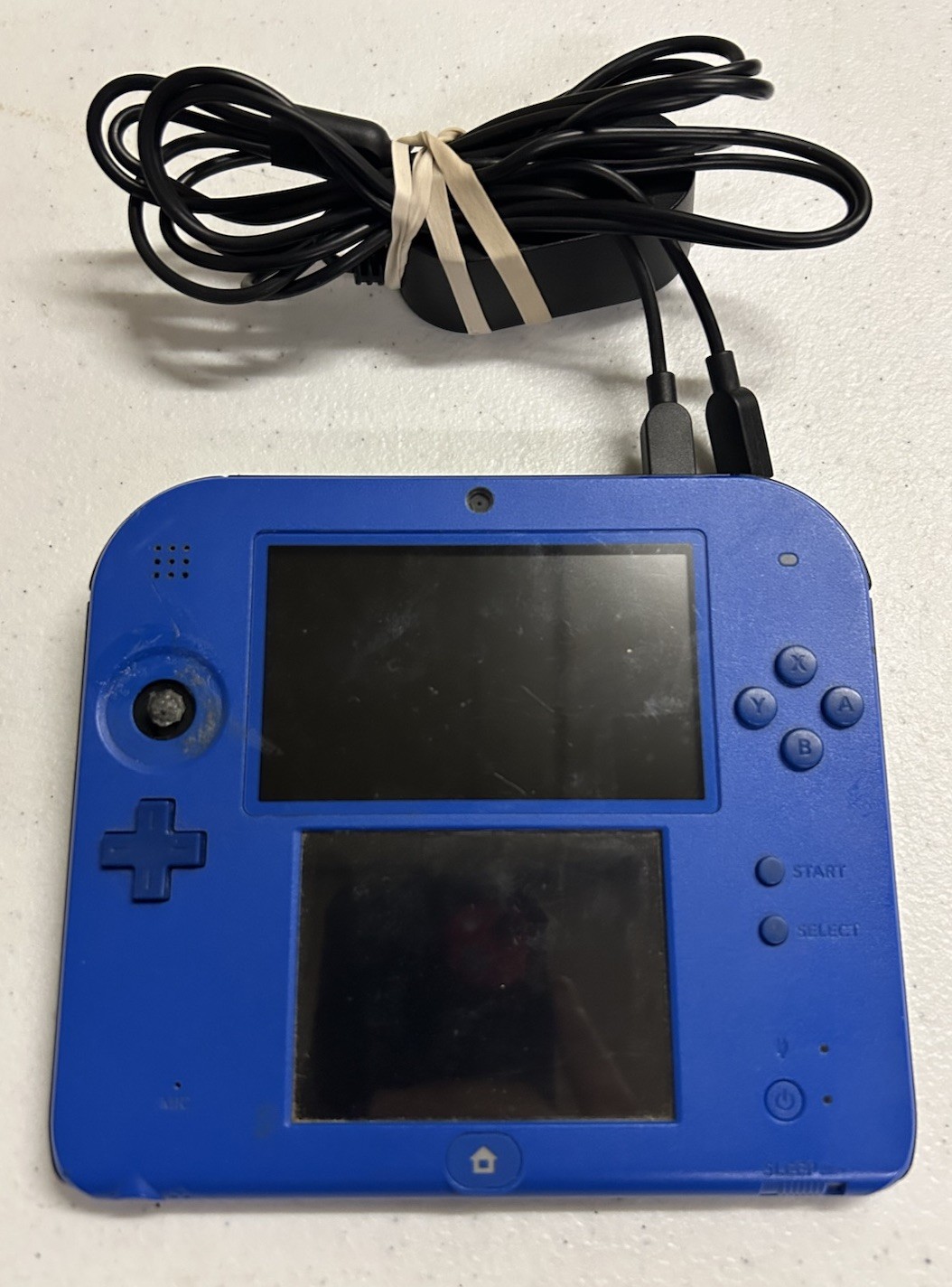 Nintendo 2DS Handheld Game Console FTR-001 Black/Blue Thumb stick Missing Works