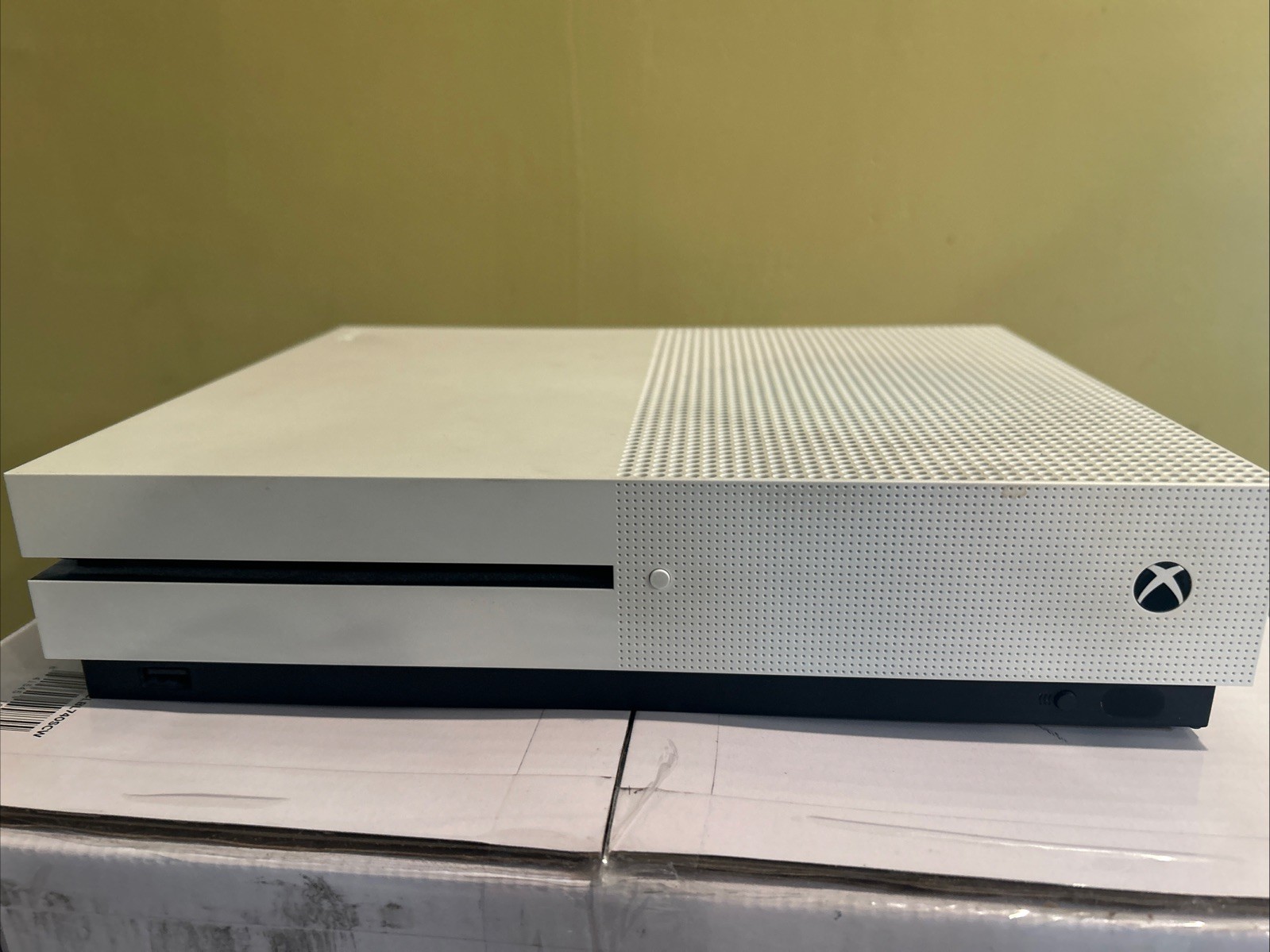Microsoft Xbox One S 1TB Console Only – White (NO Controllers)