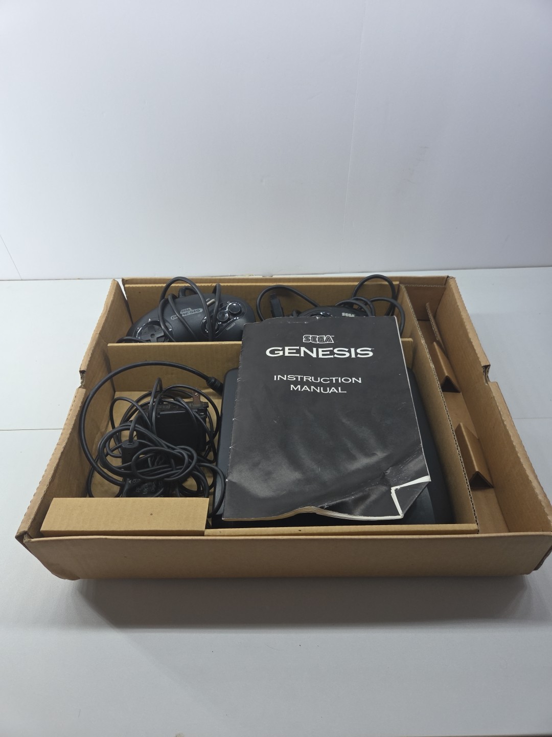 Sega MK-1631 Genesis 1 Console Complete System. All Original – Box Included