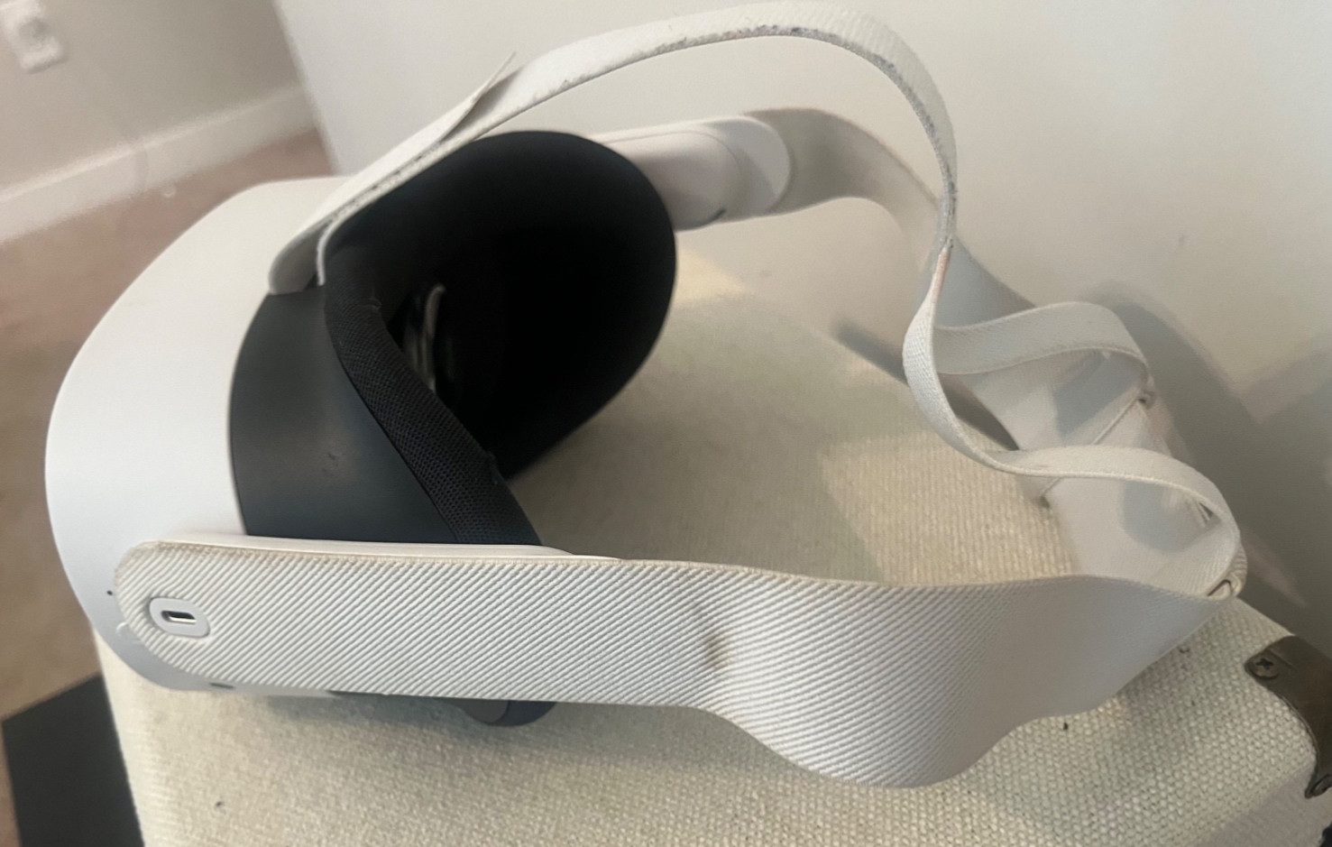 Metaquest 3S with 2 controllers, 128gb, used but in excellently condition