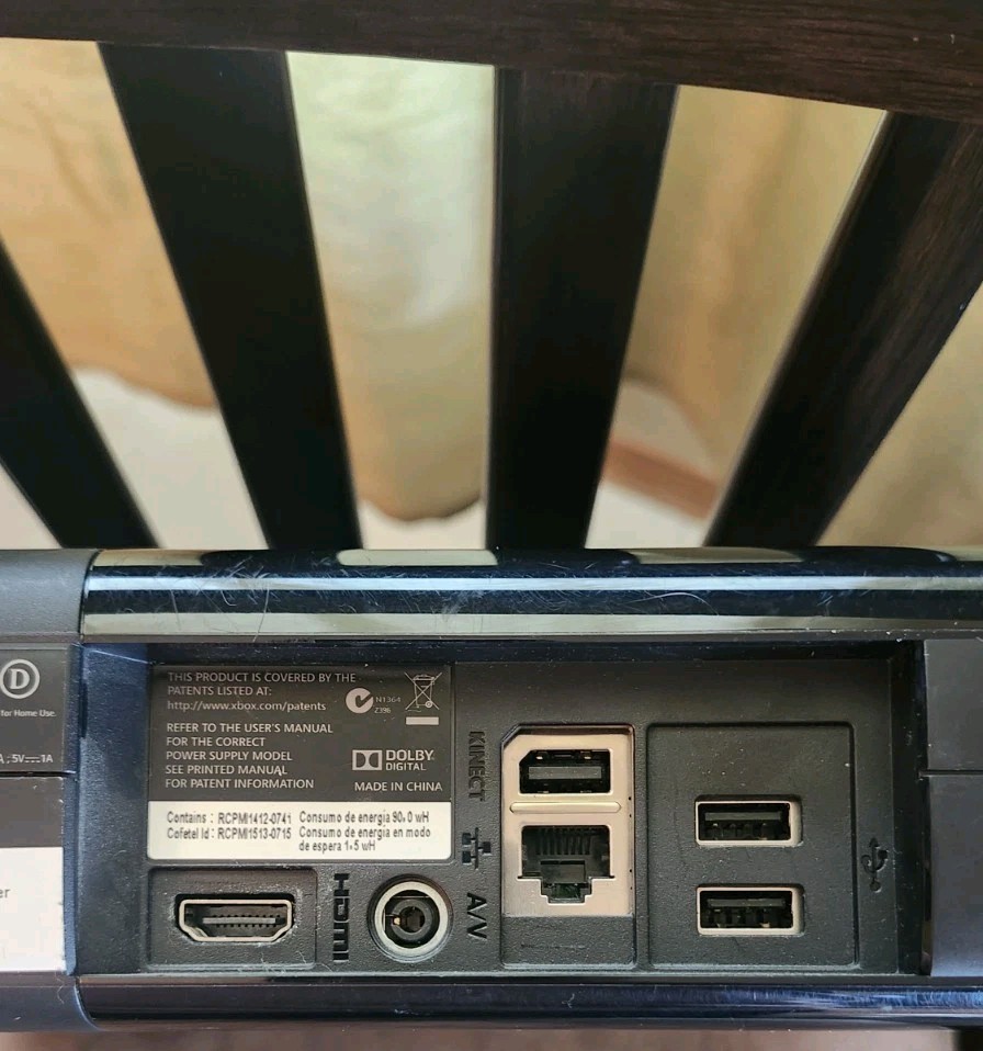 Microsoft XBox 360 E System BLACK Video Game Console (Tested & working)