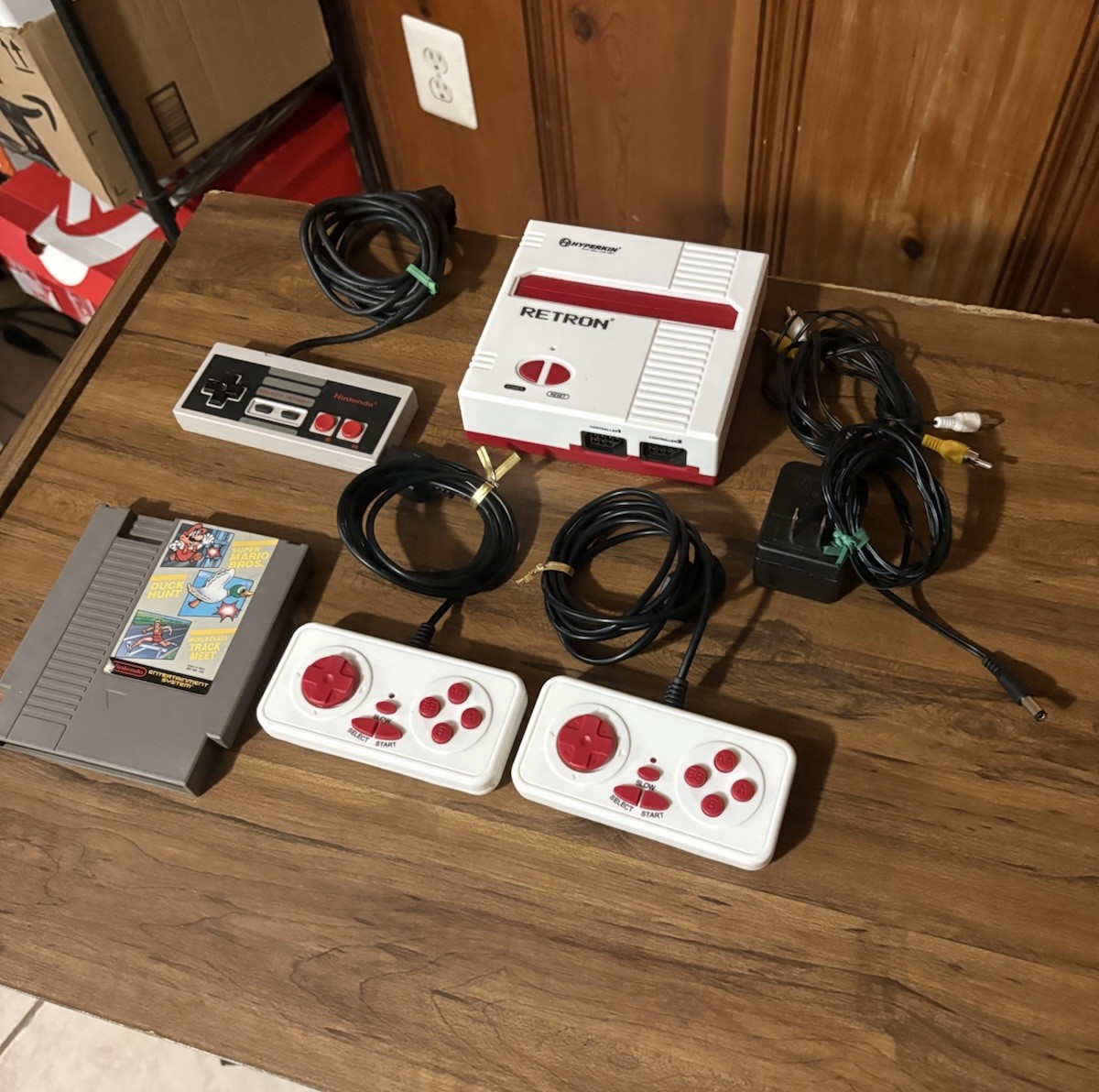 OEM Nintendo RetroN 1 Console NES Games BUNDLE LOT Controller MARIO DUCK HUNT NM