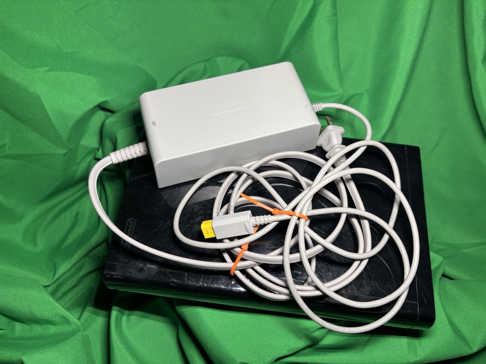 Nintendo Wii U Black Model: WUP-101 (02) 32GB Console For Parts Or Repair