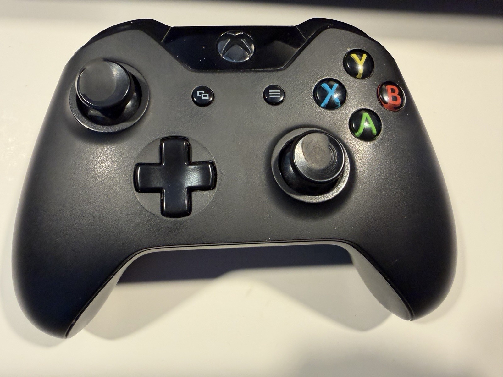 Microsoft Xbox One 1540 500GB Console Bundle Controller HDMI Turtle Beach