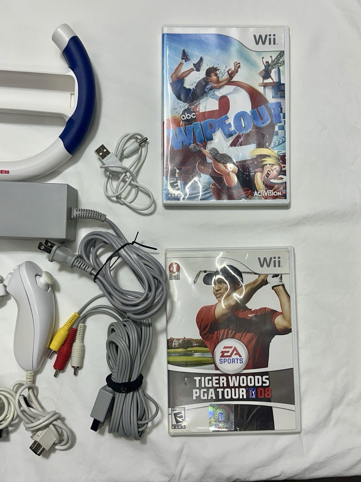 Nintendo Wii RVL-001 Bundle 3 Remotes 2 Nunchucks MotionPlus Tested
