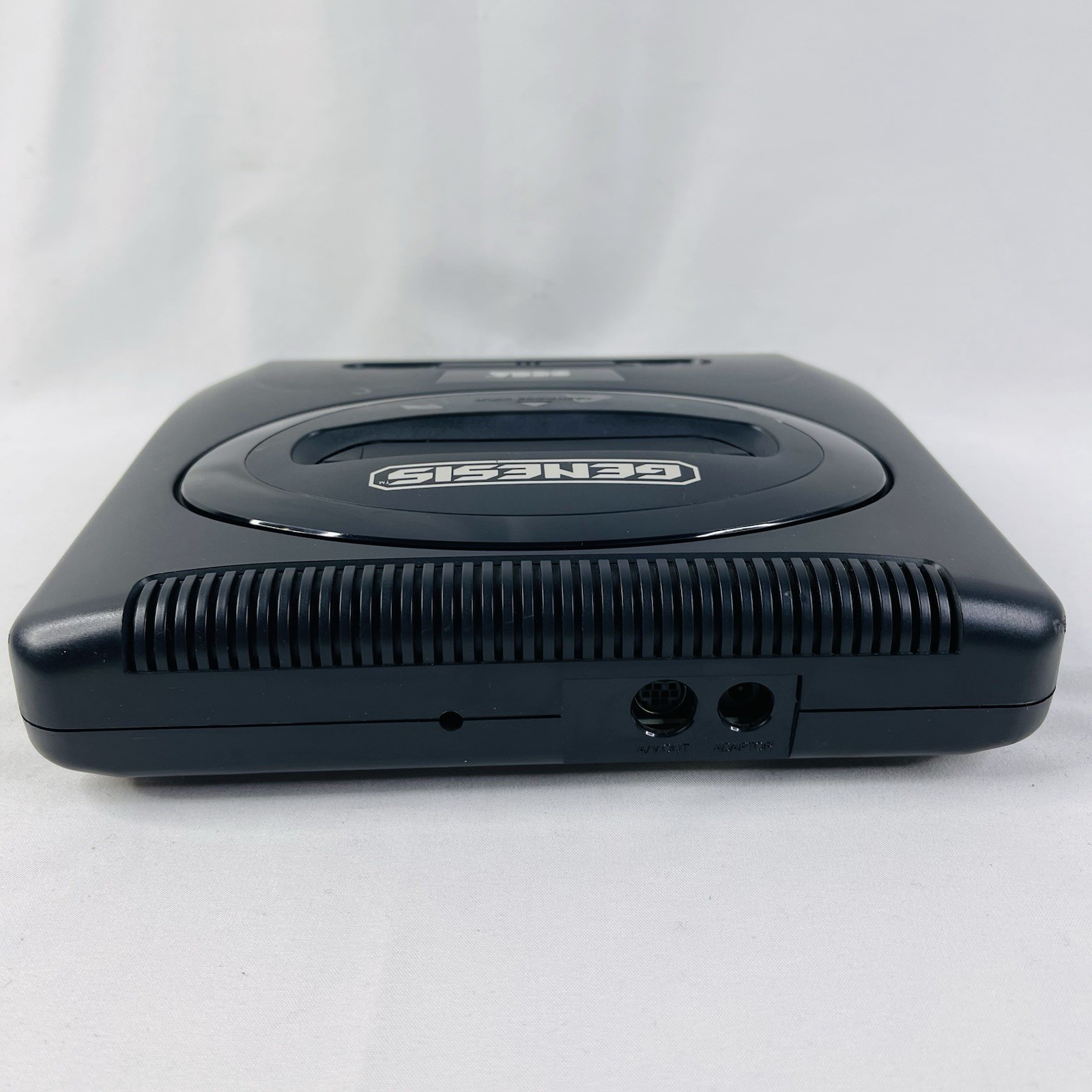 SEGA GENESIS SYSTEM CONSOLE ONLY MODEL 2 MK-1631 ORIGINAL NO CORDS- TESTED