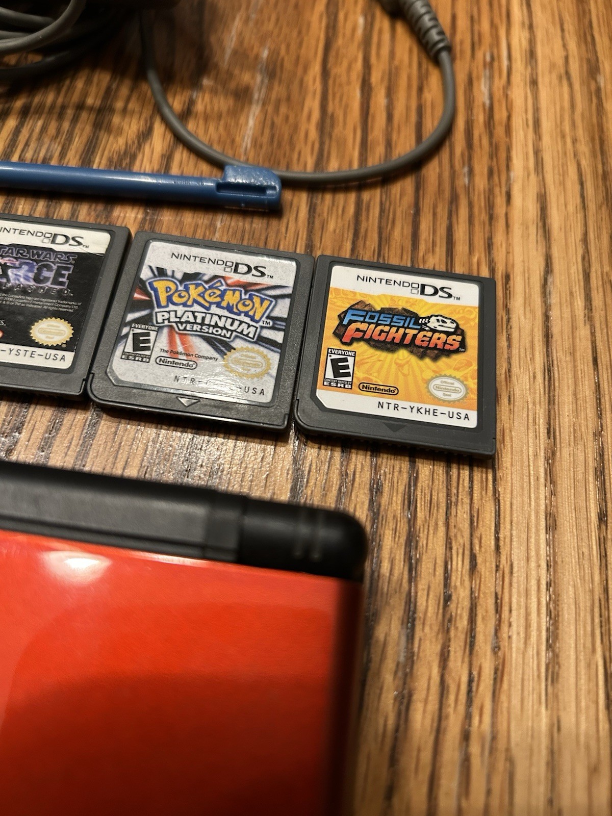 Nintendo DS Lite Crimson Handheld System Red/Black Charger Pokemon Platinum Auth