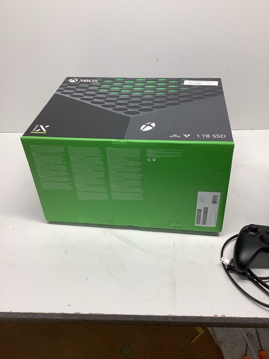 MICROSOFT XBOX SERIES X – CONSOLE – 1TB – 1882 – 2 CONTROLLERS