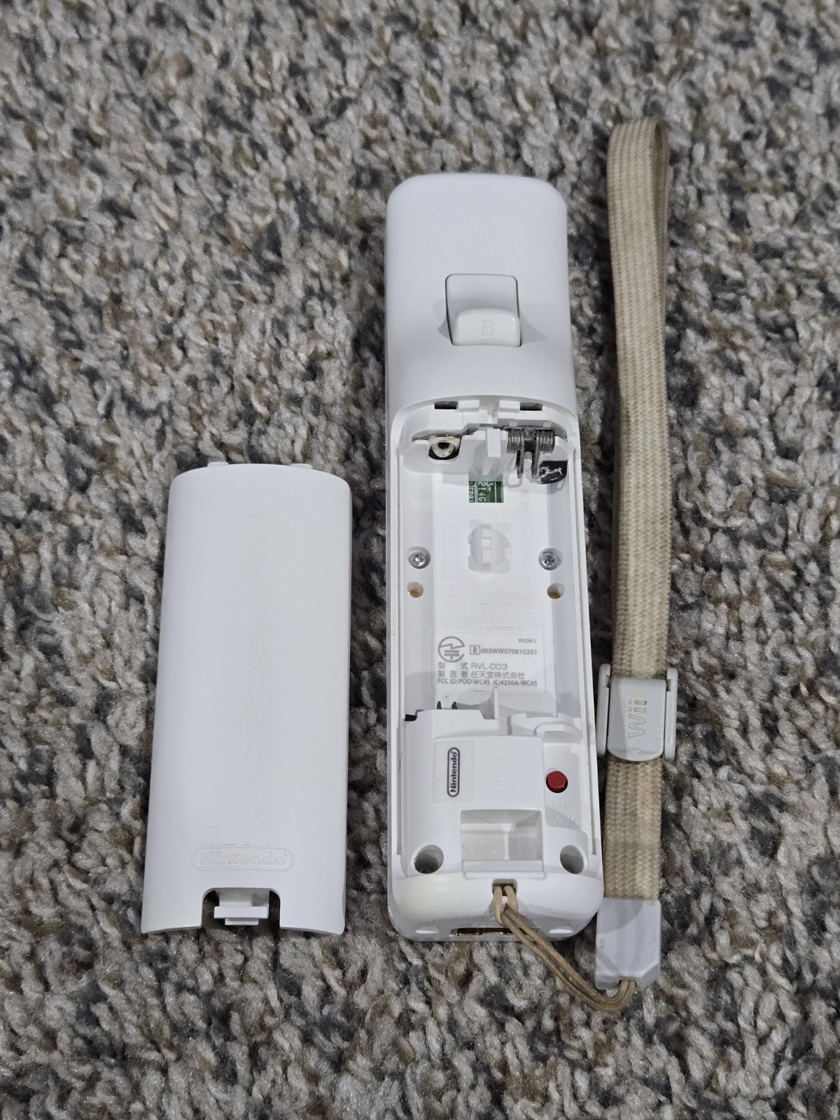 Nintendo Wii Console Bundle w/ Remote, Nunchuk & Cords RETRO GAMES INSTALLED