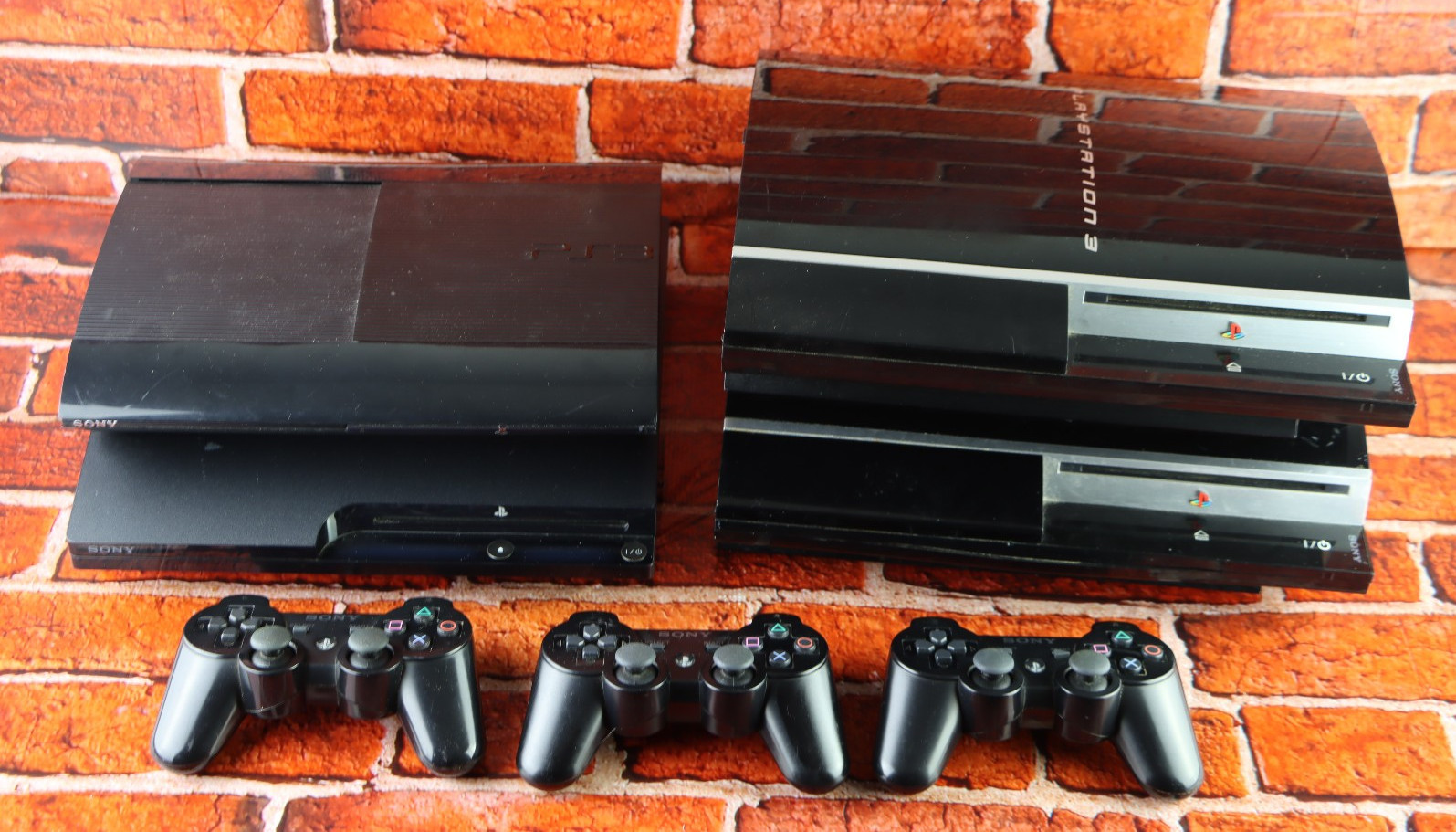 4X Sony PlayStation 3 PS3 Consoles 3X Controller Bundle PARTS OR REPAIR