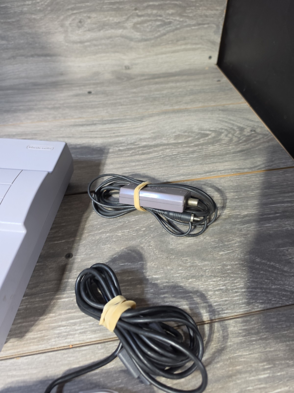 Super Nintendo Entertainment System Orig SNES Console SNS-001 W Control & Cords