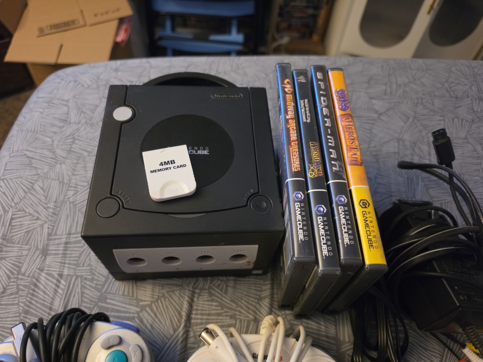 Nintendo GameCube Black DOL-001 Console Bundle – 2 Controllers & 6 Games Tested