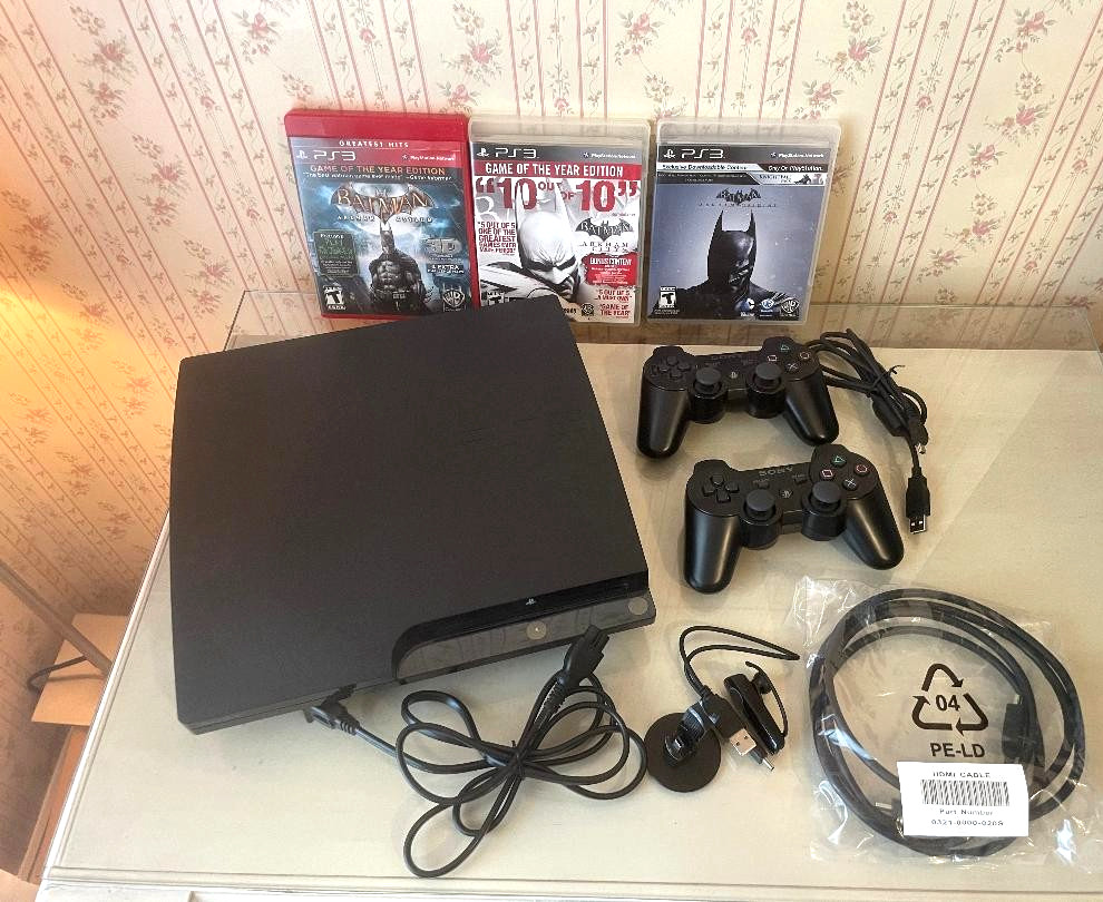 Sony Playstation 3 Slim 160GB Console, 2 Controllers, 3 Batman Games CECH-2501A