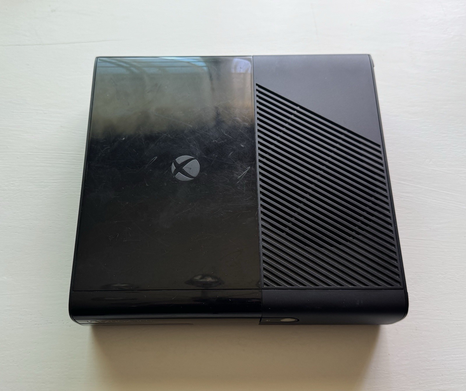 Microsoft Xbox 360 E Black Console 320GB Bundle