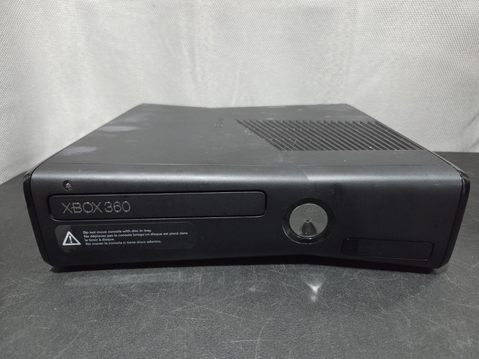 Xbox 360 Slim Model 1439 CONSOLE ONLY W/ 250GB HDD -TESTED-WORKING-