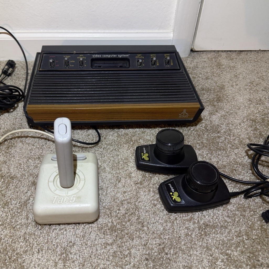 Atari 2600 Video Computer System Console Black w/ 2 Controllers & Power Cord