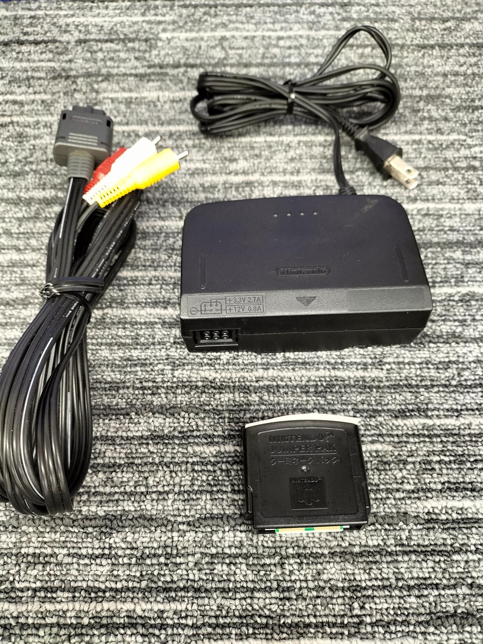 Memory Expansion Pack Included 4 Controllers Model NUS 001 NINTENDO