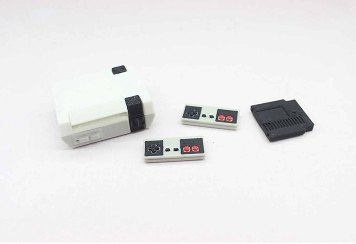 Dollhouse Retro Game Console 2 Controllers and Cartridge 1/12 Scale