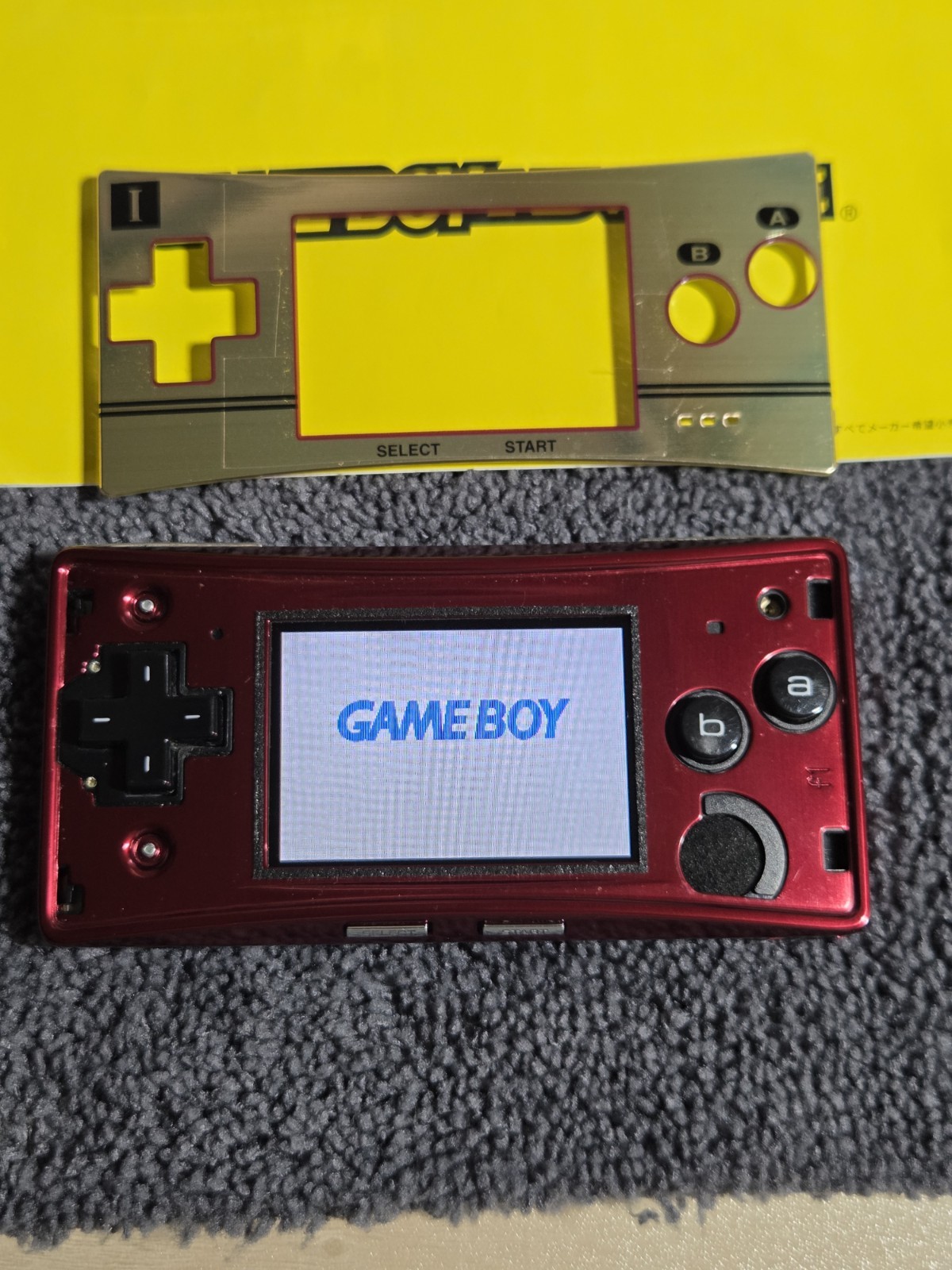 Nintendo Game Boy Micro 20th Anniversary Edition Famicom CIB + Charger & Games