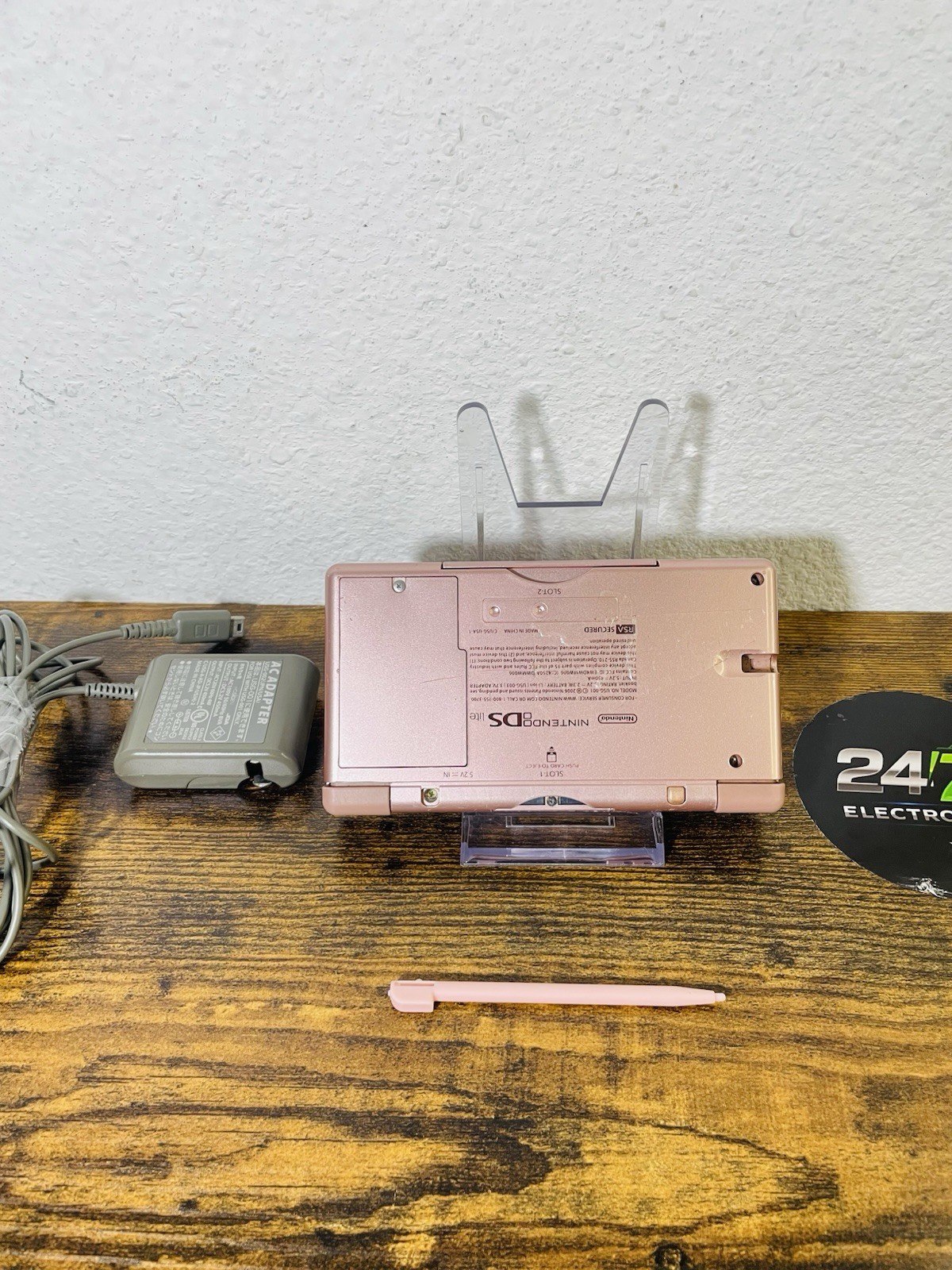 Nintendo DS Lite Pink Handheld Bundle Charger Stylus GBA Player – FOR PARTS READ