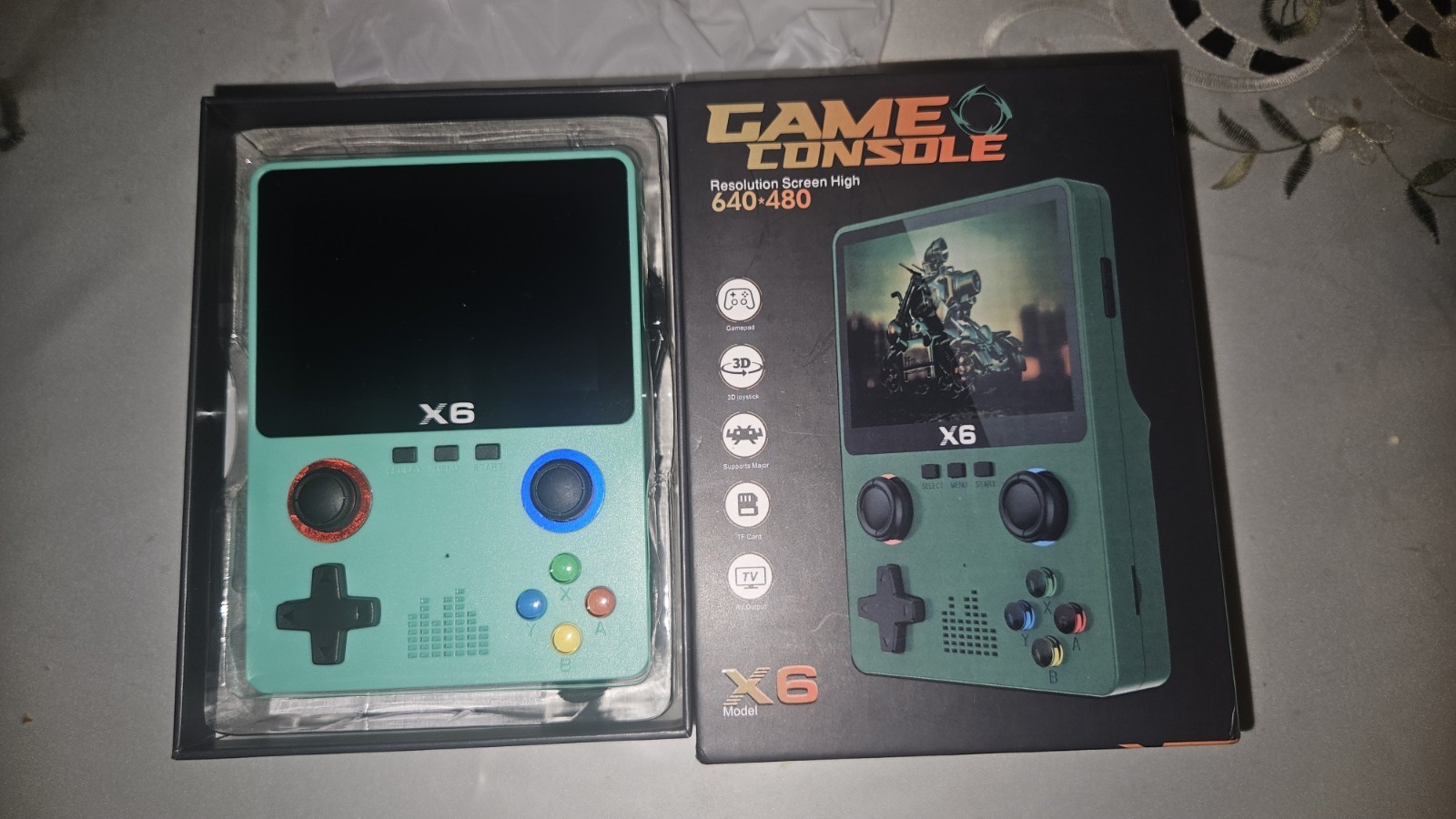 X6 Handheld Game Console 3.5″ Screen, Dual Joystick 100’s Of Games!! Brand New