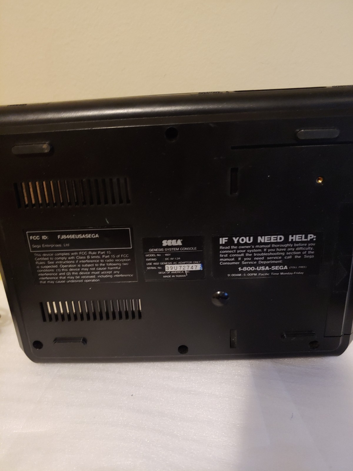 SEGA GENESIS,1989. used/untested. w/2 original controllers, AC adapter, RF…