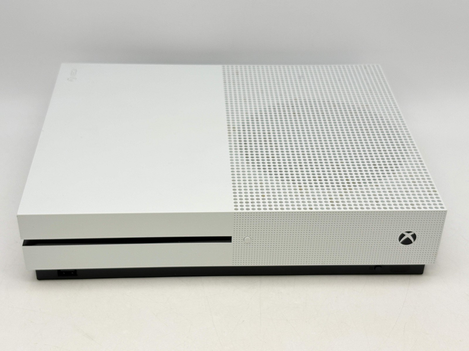 Microsoft Xbox One S 1681 White Console HDMI Cable Used