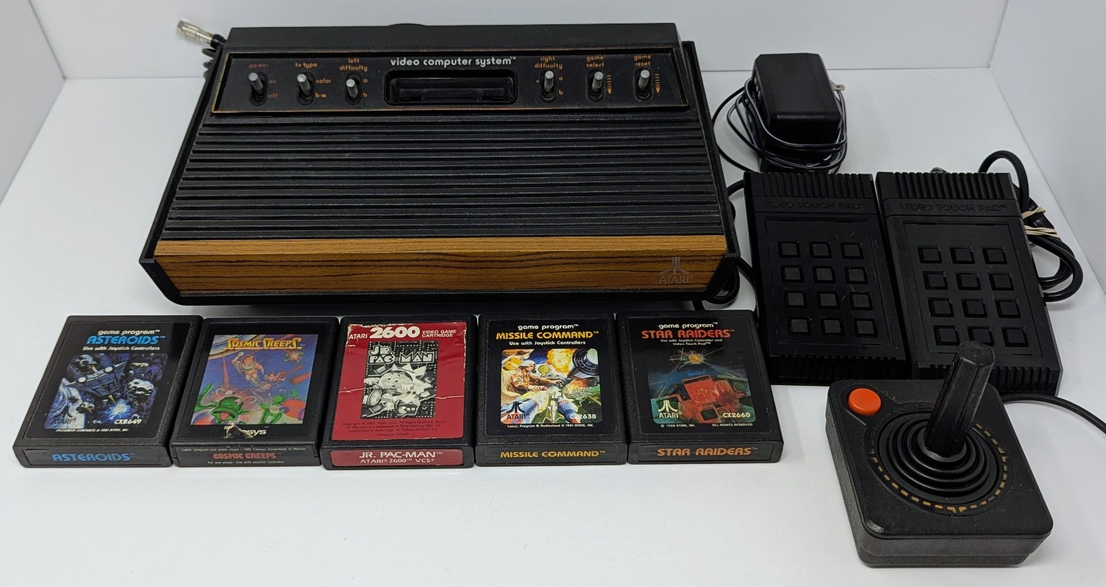 Atari 2600 Light Sixer Console Bundle w/ 5 Games – Jr. Pac-Man & More – Tested!