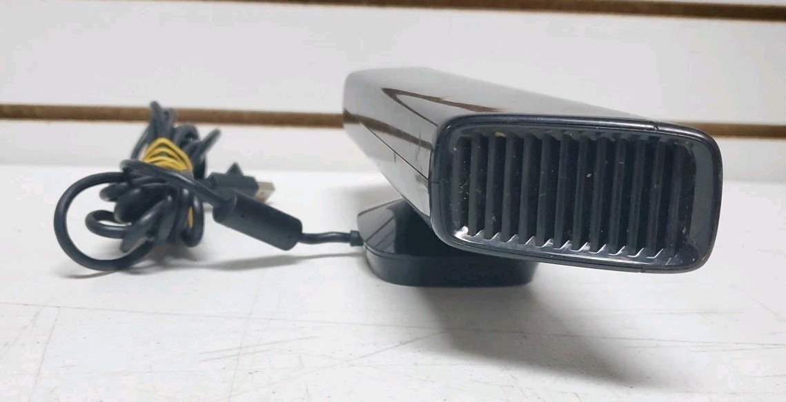 Xbox 360 Kinect Sensor Bar Bundle w/Games – Tested & Works – Lot #2 *READ*