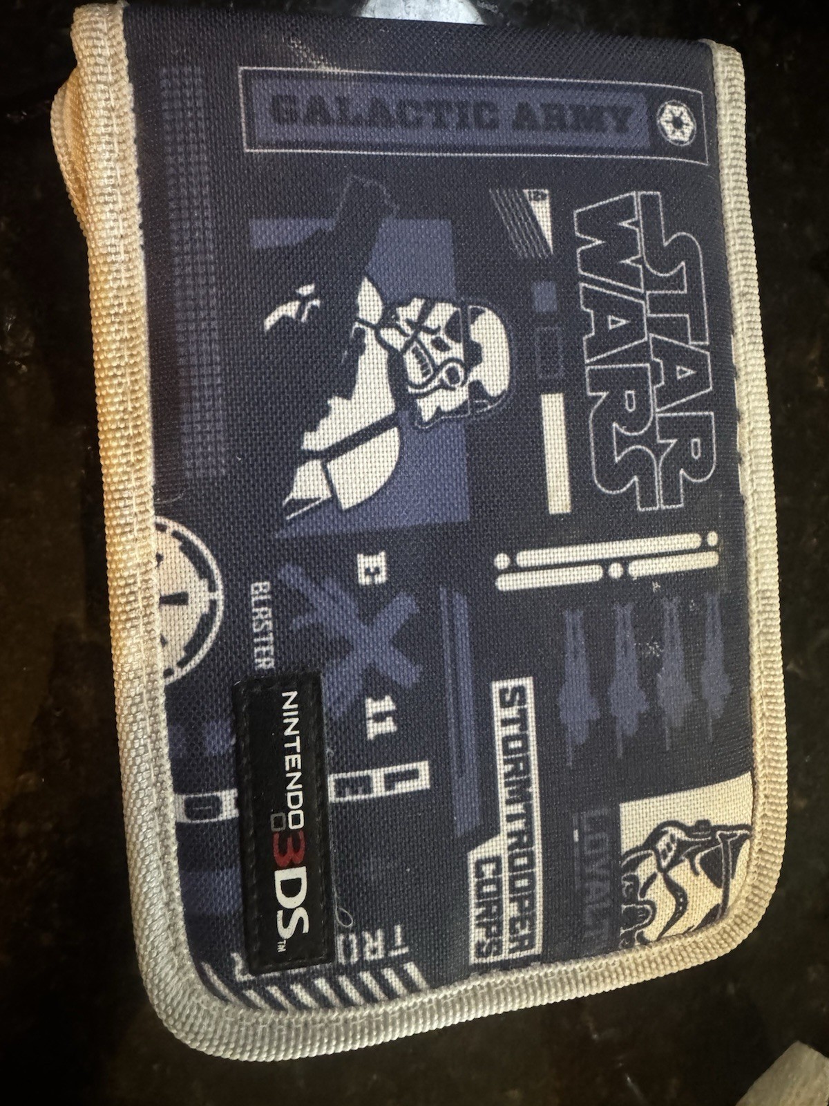 Nintendo 3DS XL Yoshi Edition With Bonus Games