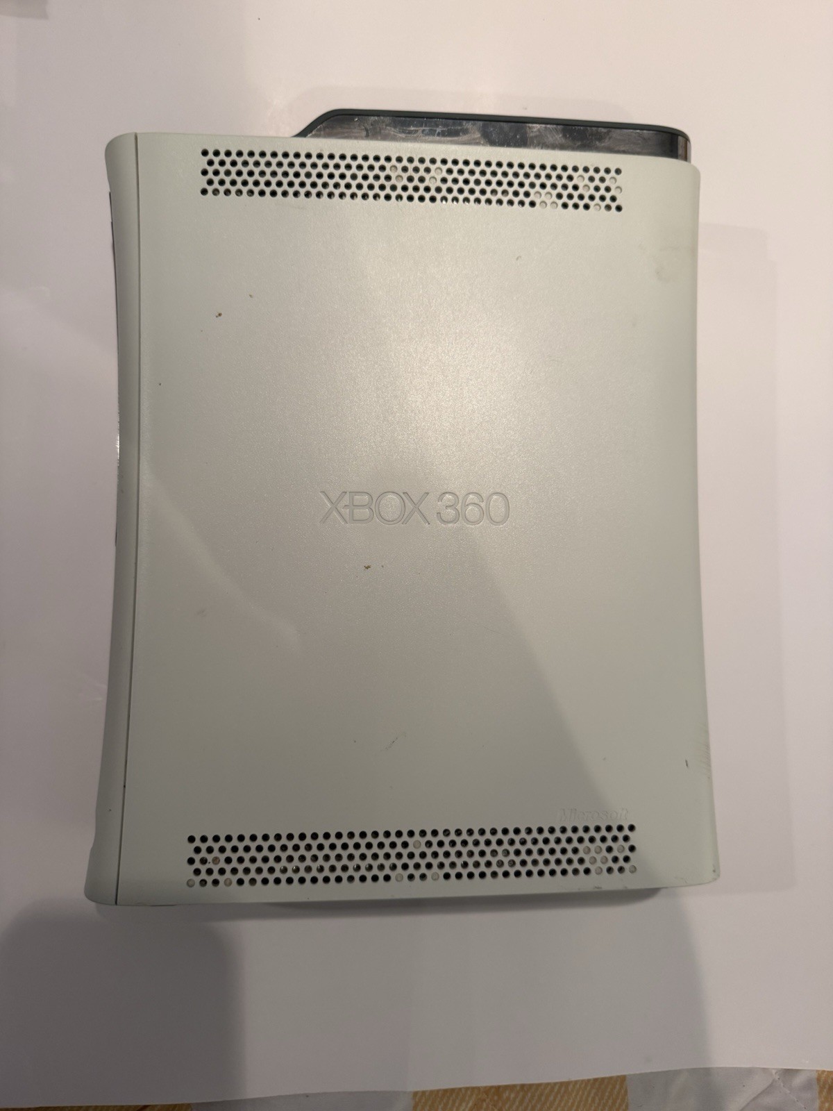 Microsoft Xbox 360 Console Bundle Kinect Sensor 1414 Wired Controller
