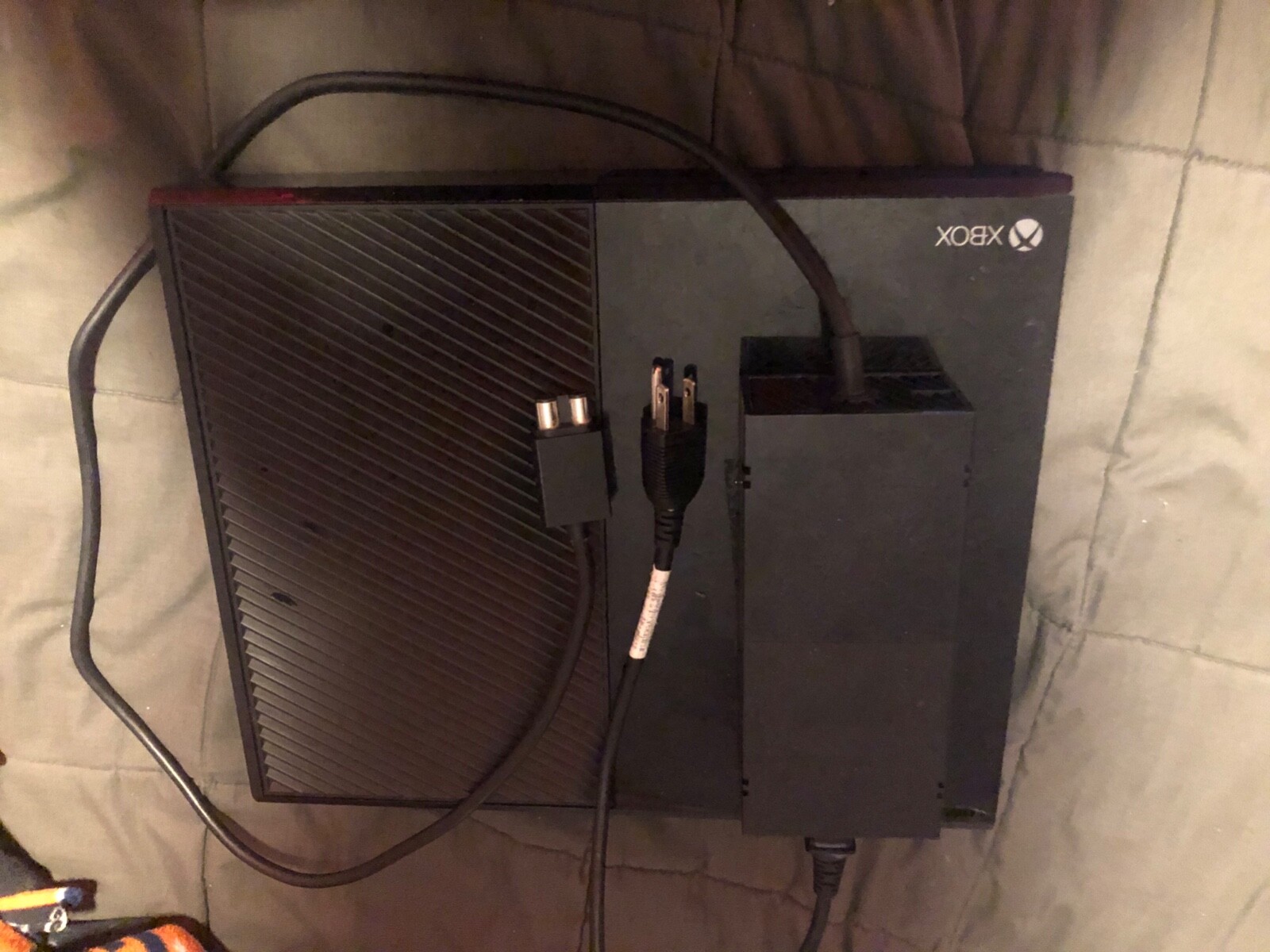 Microsoft Xbox One with Kinect 500GB Black Console – 7UV-00077