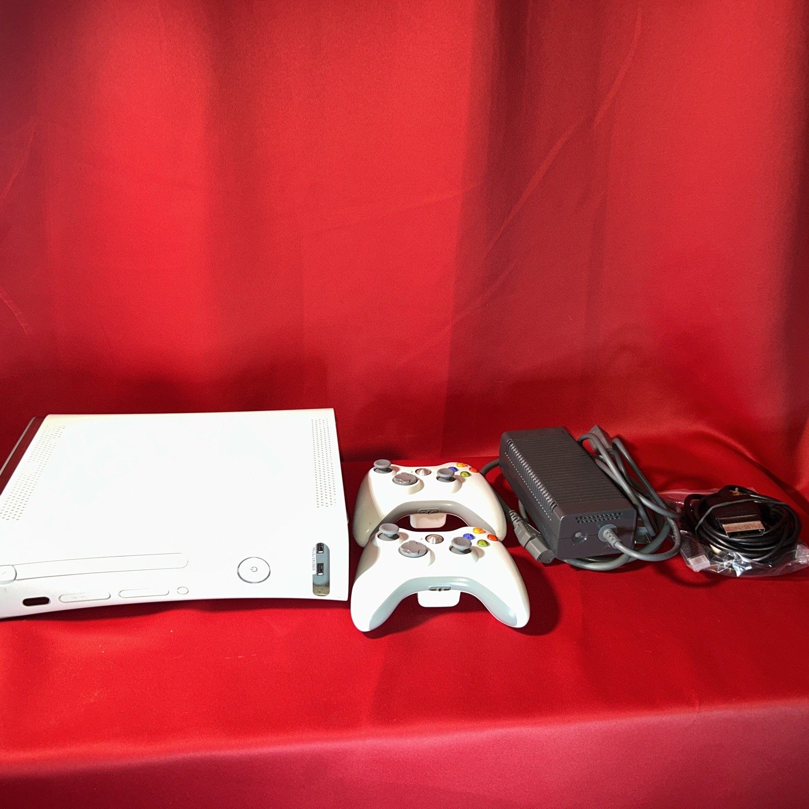 Microsoft Xbox 360 w 120GB HDD, Power Supply, 2 OEM controller, HDMI&Comppsite