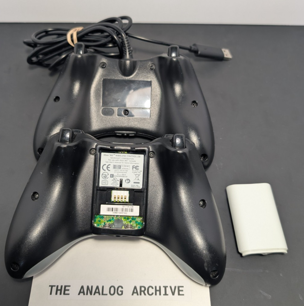 Xbox 360 S Console 250GB Bundle – 2 Controllers, Power Cable, Composite AV Cable