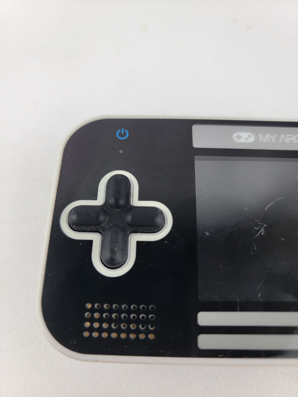 Small Handheld Video Game System MY ARCADE Gamer Classic 220-in-1