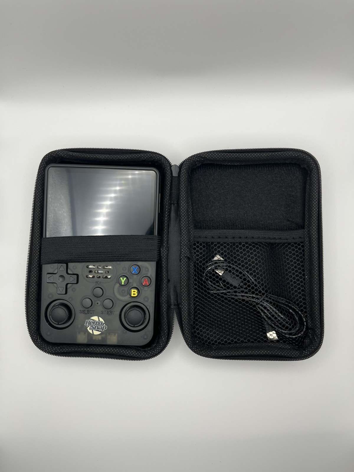 Retro Snap Hand Held All In One Game Console R36S Black *please read*