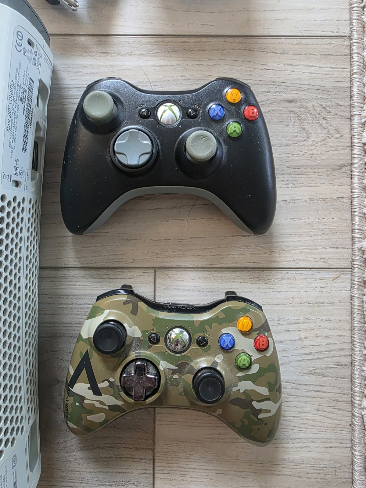 Xbox 360 Bundle With 19 Games, 2 Controllers And All Cables. Tested And Working