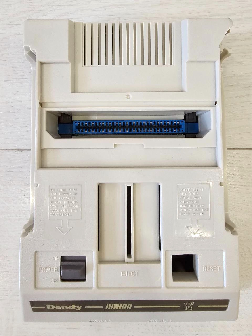 Retro Game Console 8 bit Dendy Junior Vintage 1990 for parts only