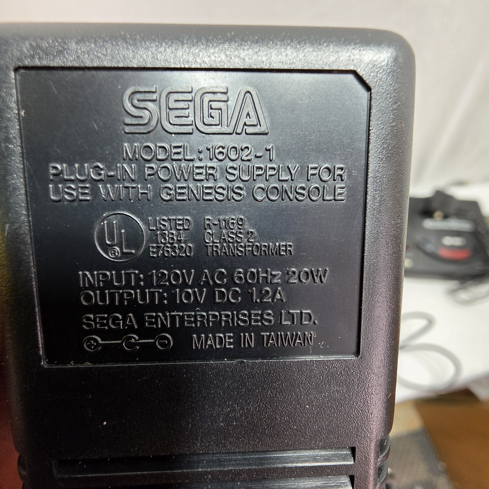 Sega Genesis Model 1 MK-1601 Console W/ 2 Controllers – Sonic 2 & Auto RF Switch