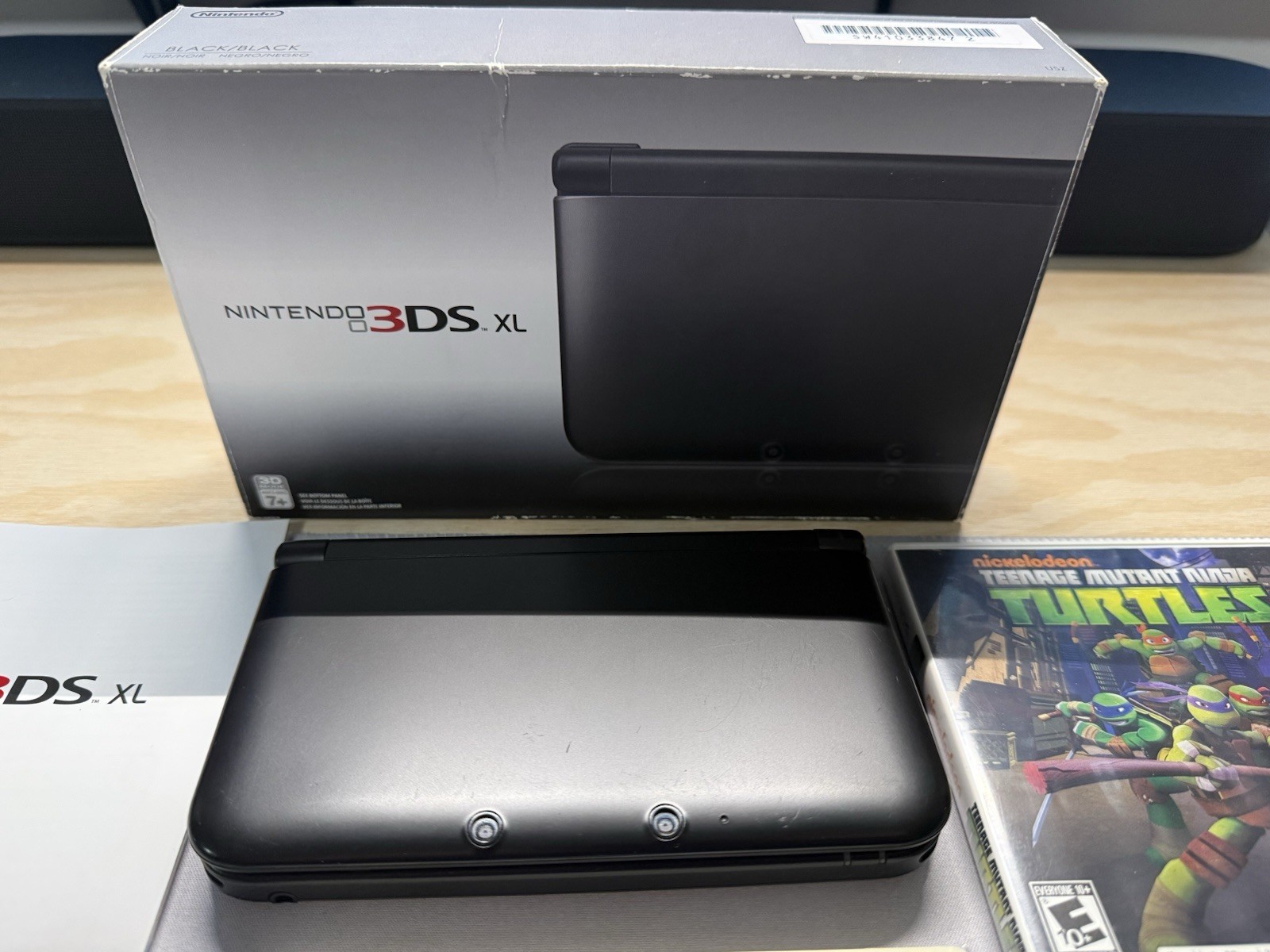 Nintendo 3DS XL 4GB Handheld Console Black CIB With 5 Games
